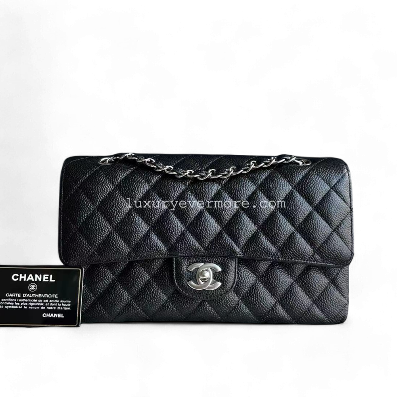 *Un* Medium Double Flap 25CM Quilted Grained Calfskin Black Silver Hardware Series 23