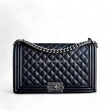 *Like New* Caviar New Medium Boy 28CM Quilted Grained Calfskin Black Ruthenium Silver Hardware Series 27