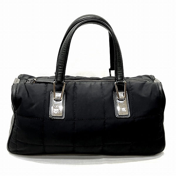 Chanel Chocolate Bar Leather Shoulder Bag