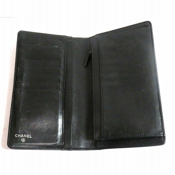 Chanel Camellia Patent Makeup Palette Wallet