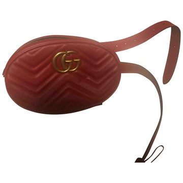 Gucci marmont red leather clutch bag