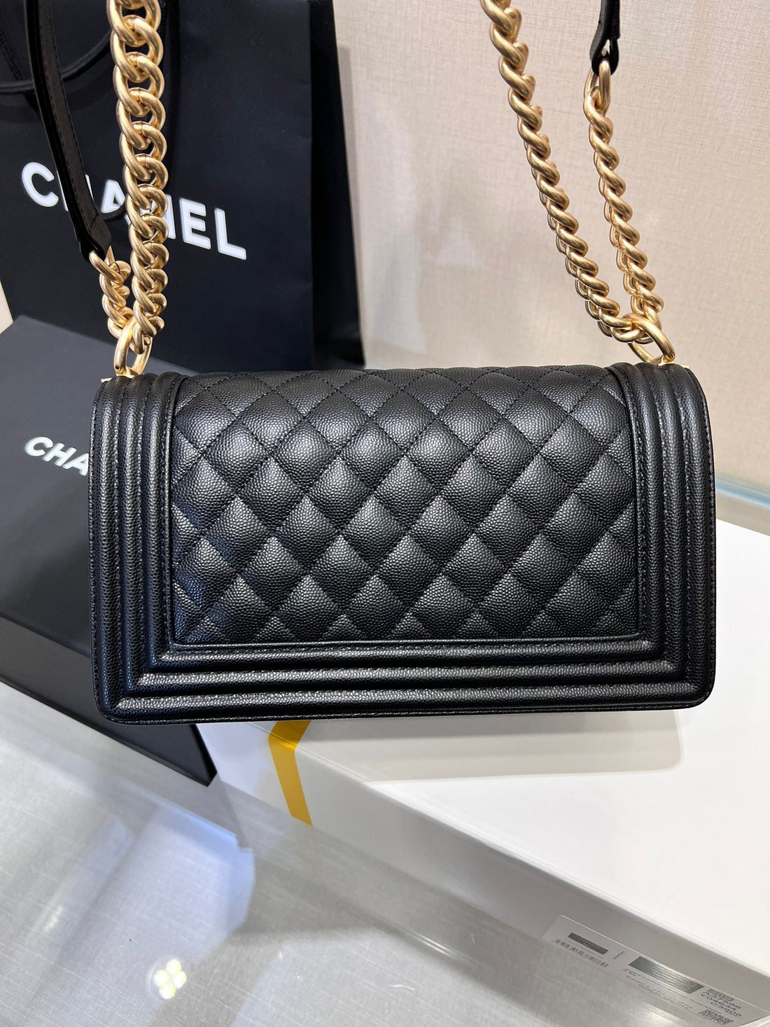 CHANEL BOY BAG MEDIUM 25 BLACK CAVIAR GOLD HARDWARE