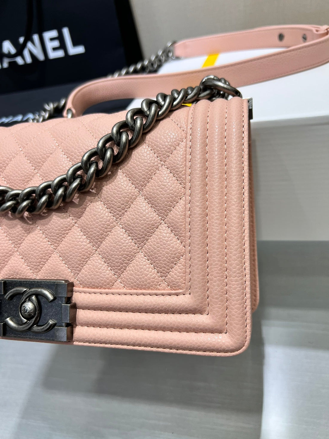 CHANEL BOY BAG MEDIUM 25 PINK CAVIAR RUTHENIUM HARDWARE