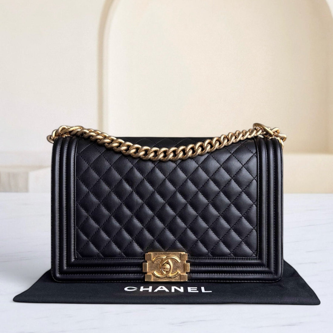 Chanel Boy New Medium - Calfskin 28CM Quilted Black Gold Hardware Series 20