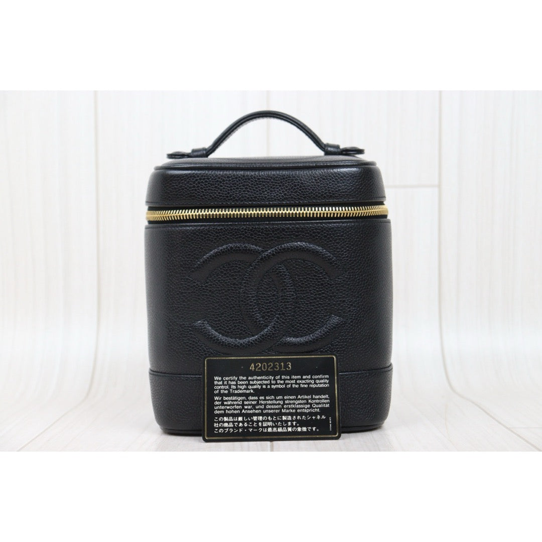 Very Good ( Rank A) ? CHANEL Caviar Skin Vanity Handbag  Made In 1996?1997Year ?25070801