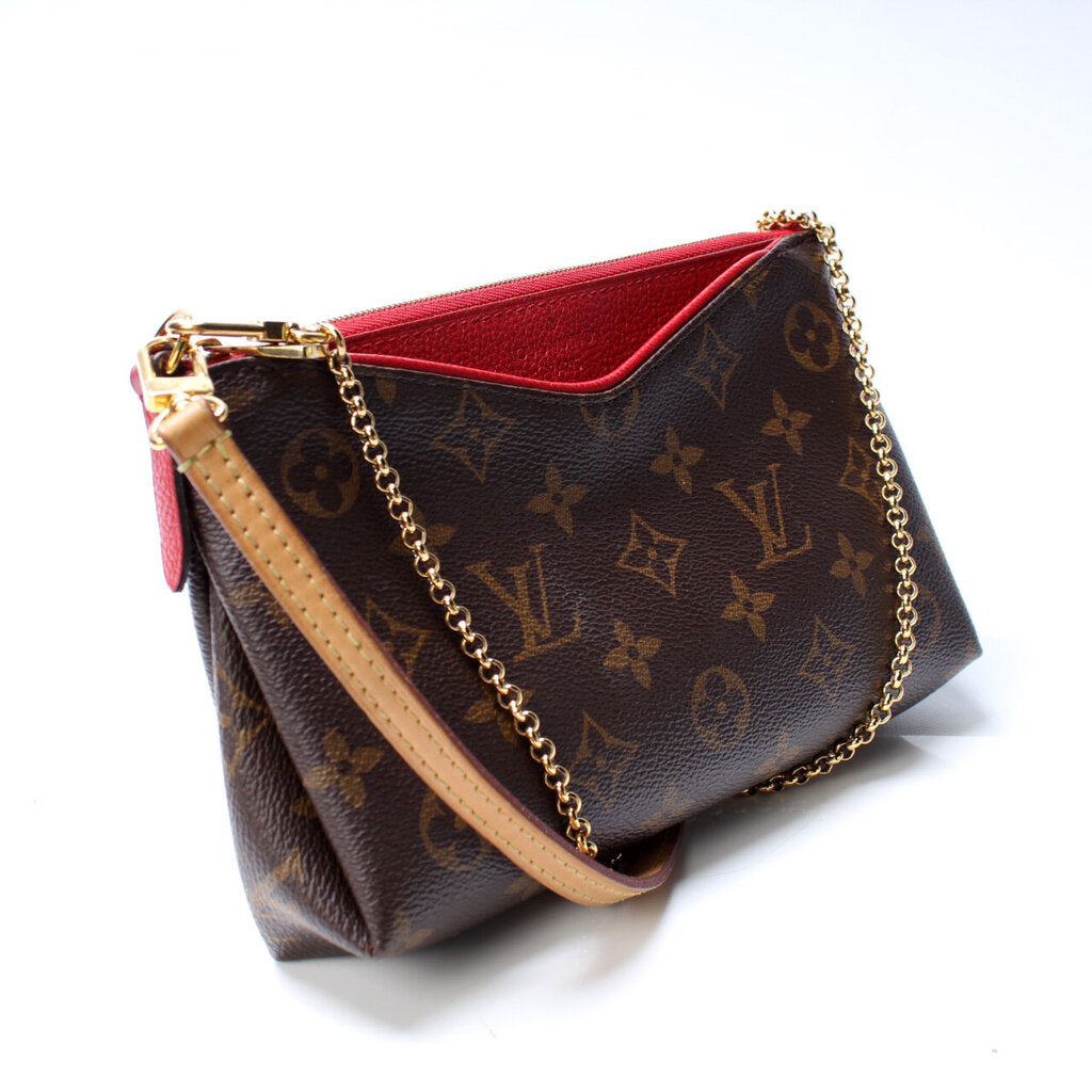 Pallas Clutch Monogram