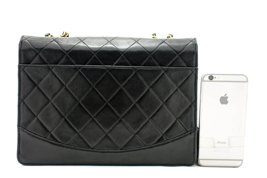 CHANEL Vintage Classic Chain Shoulder Bag Black Quilted Flap Lamb i93