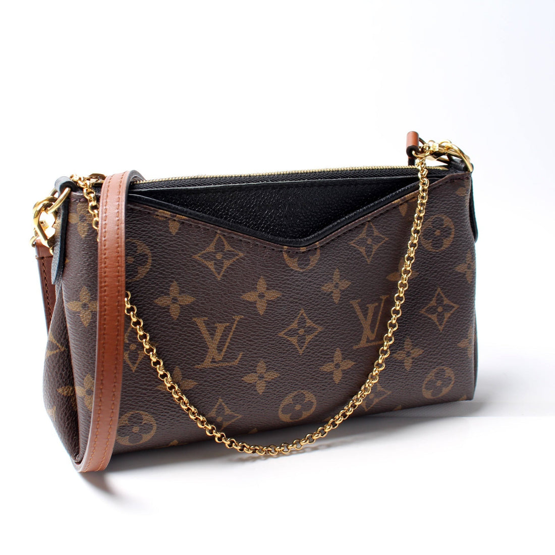 Pallas Clutch Monogram