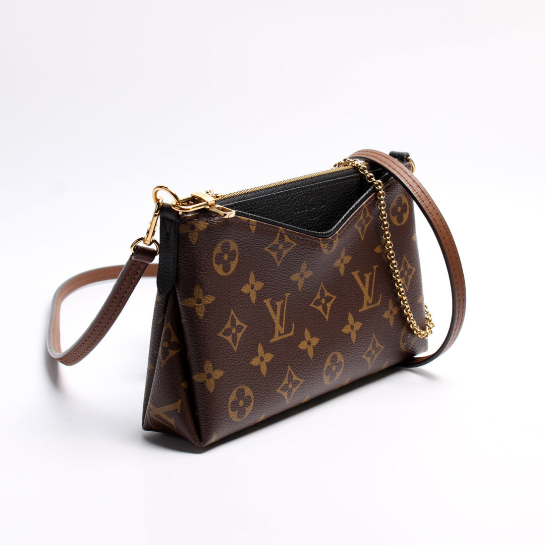 Louis Vuitton Pallas Clutch Monogram