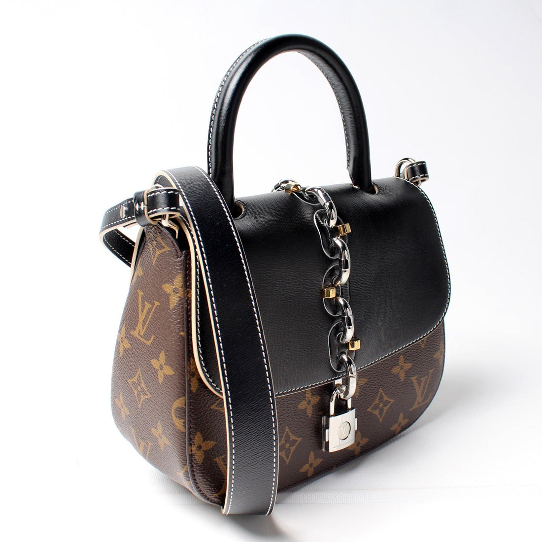 Chain It PM Monogram Shoulder Bag