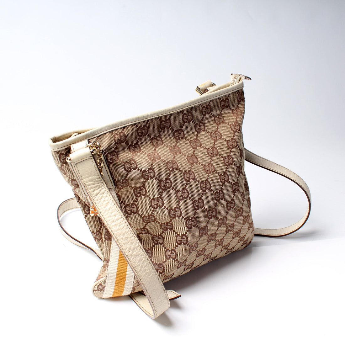 114338 GG Canvas Sherry Messenger