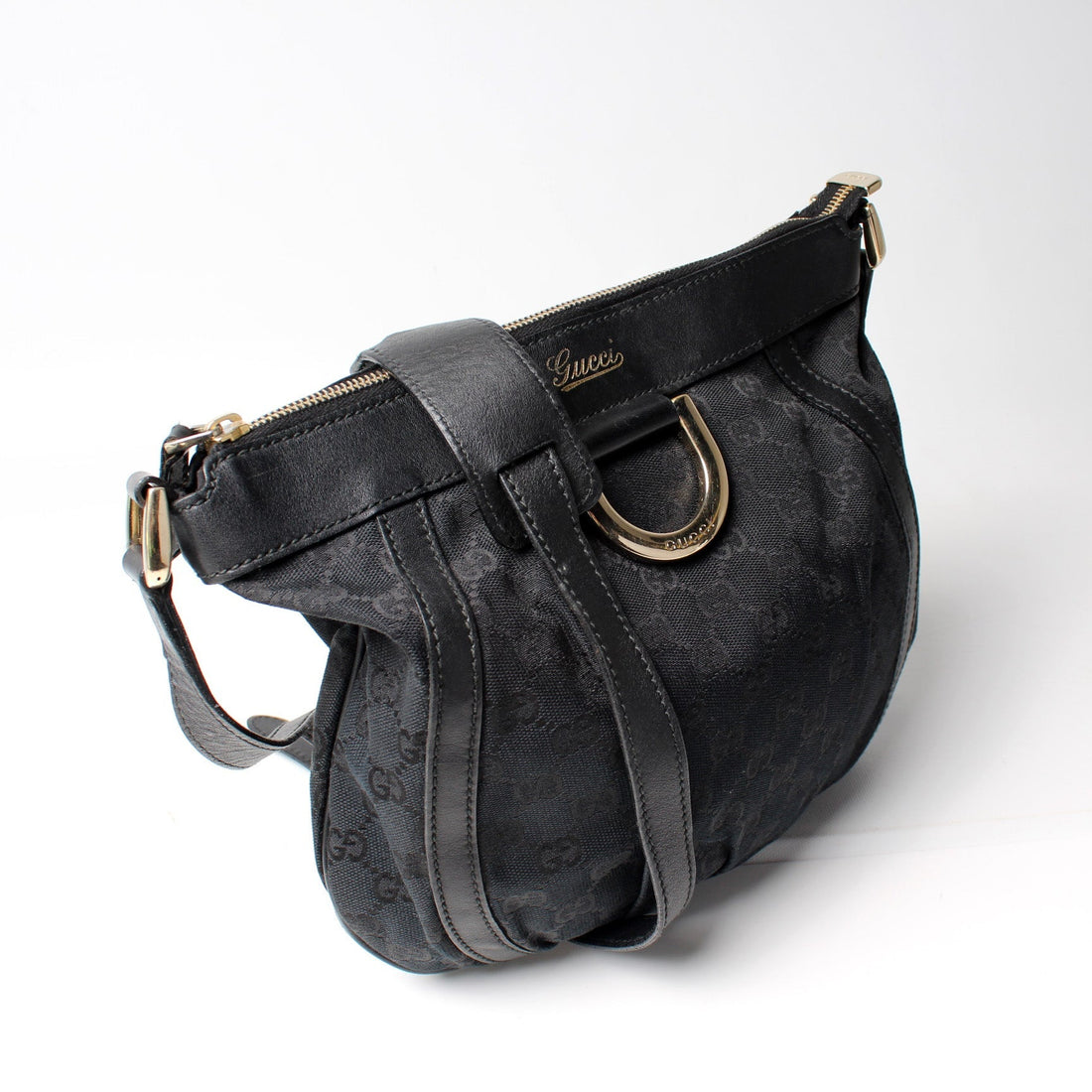 203257 D Ring Crossbody