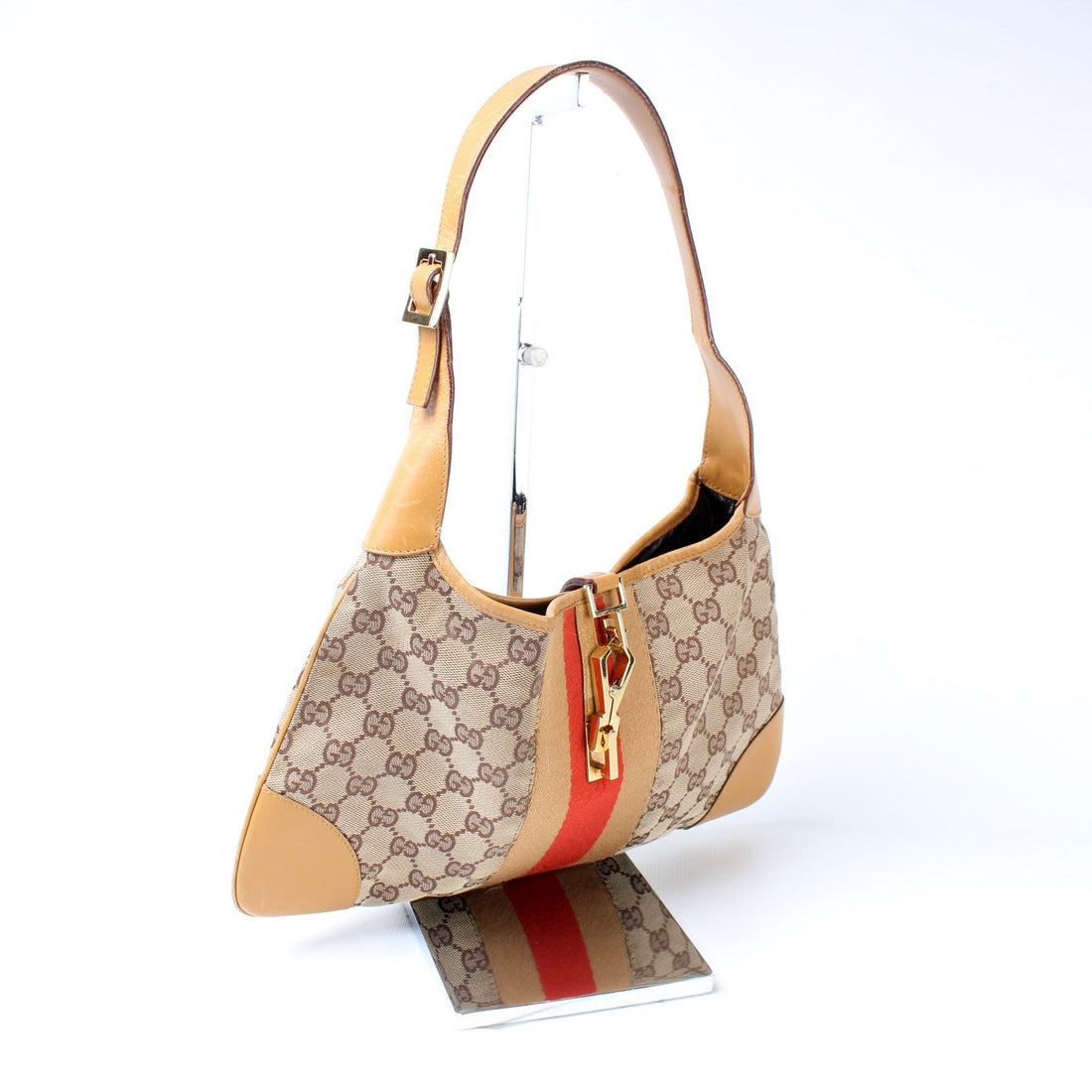 001.4057 GG Canvas Jackie Hobo