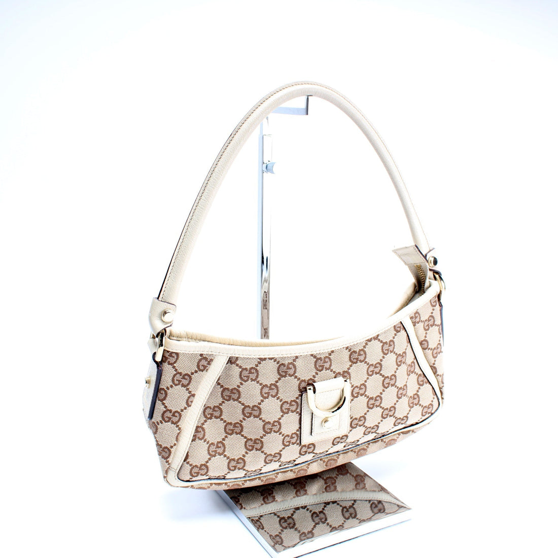 130939 GG Canvas Abbey Pochette