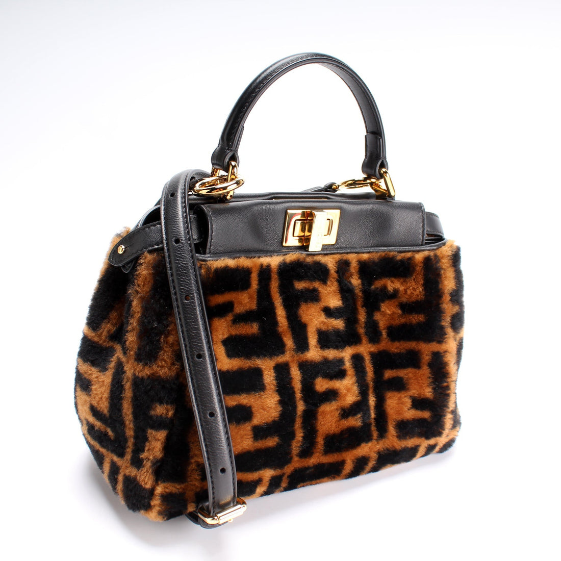 8BN244 Peekaboo Mini FF Shearling