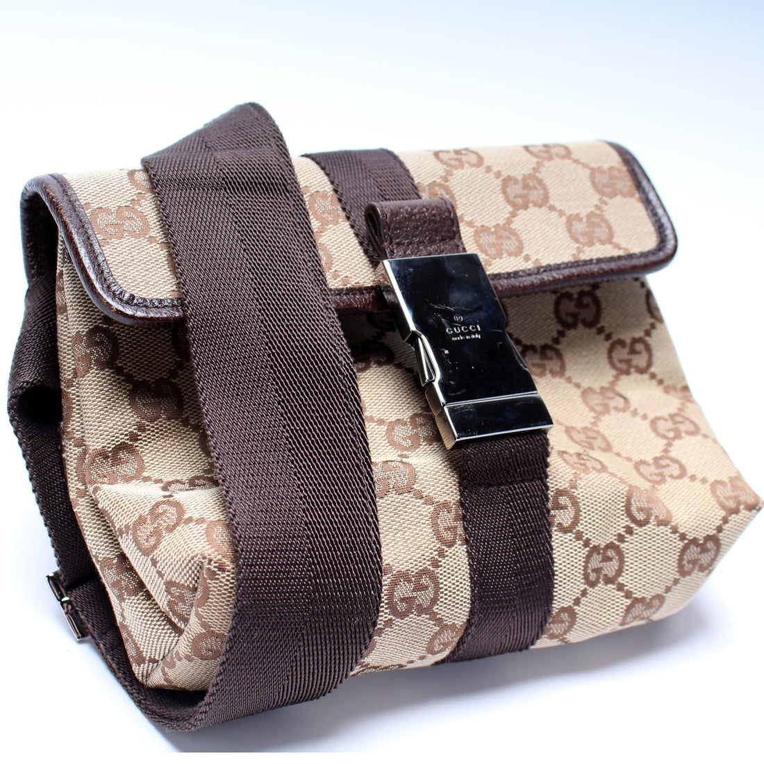 131236 GG Canvas Small Buckle Belt Bag