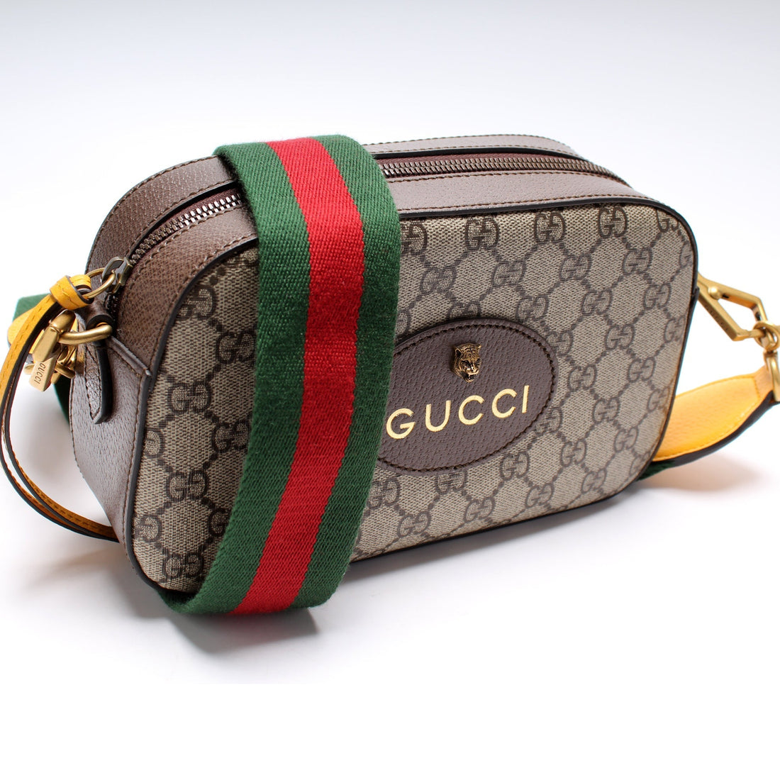 476466 GG Supreme Messenger Bag