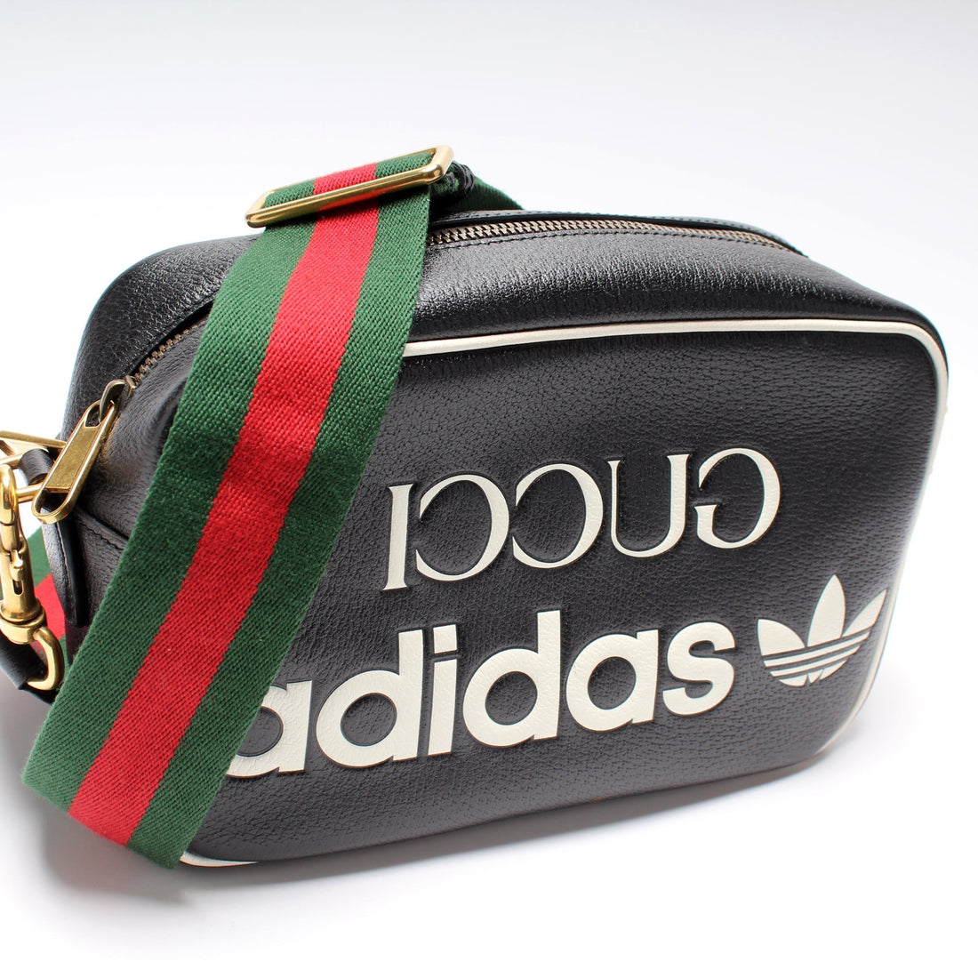 702427 Gucci X Adidas Messenger