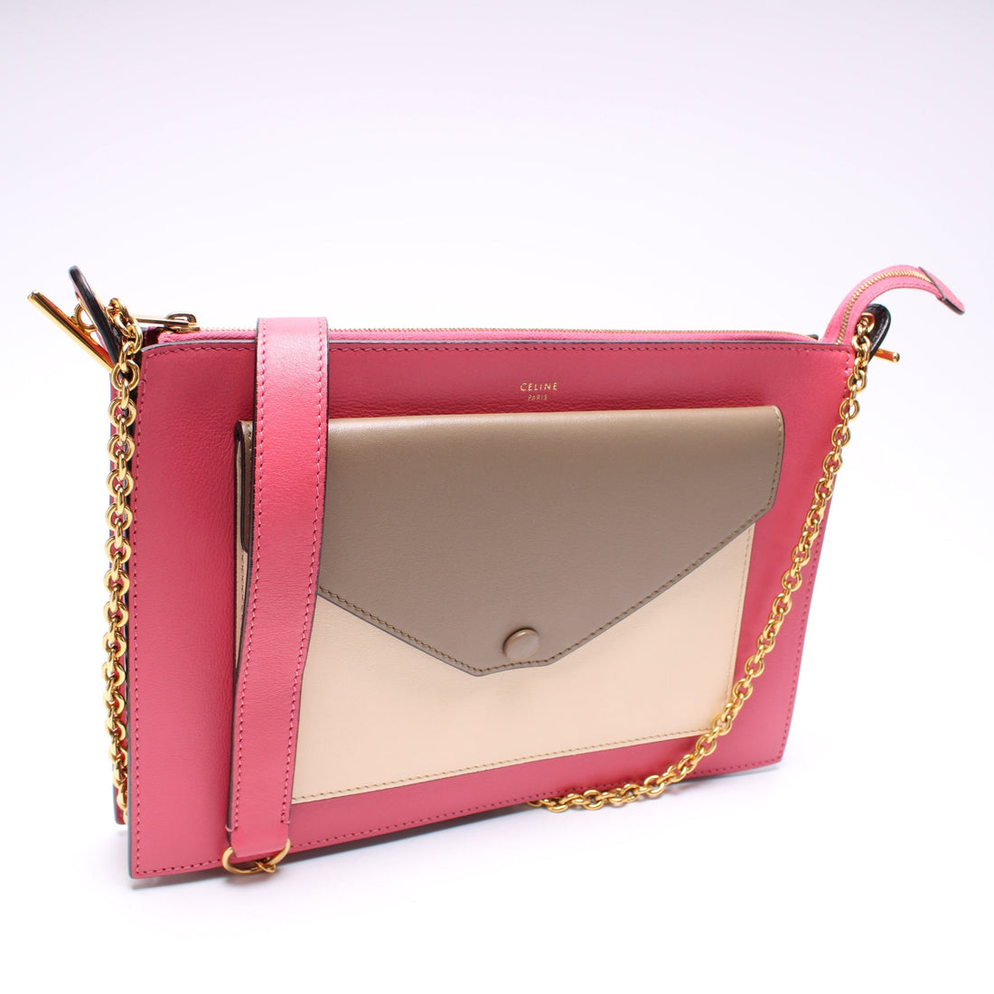 Pocket Clutch on Chain Medium