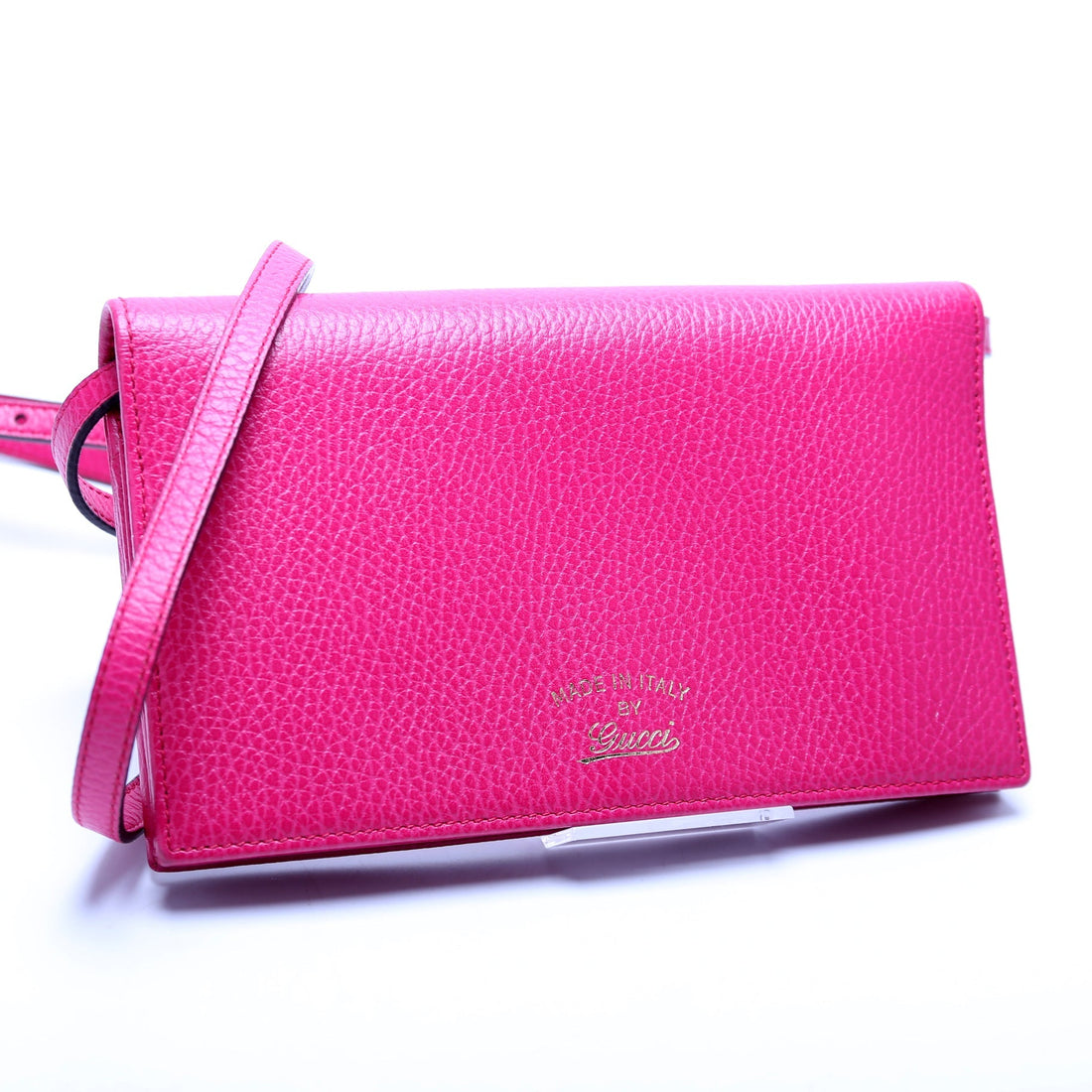 368231 Swing Leather Strap Wallet