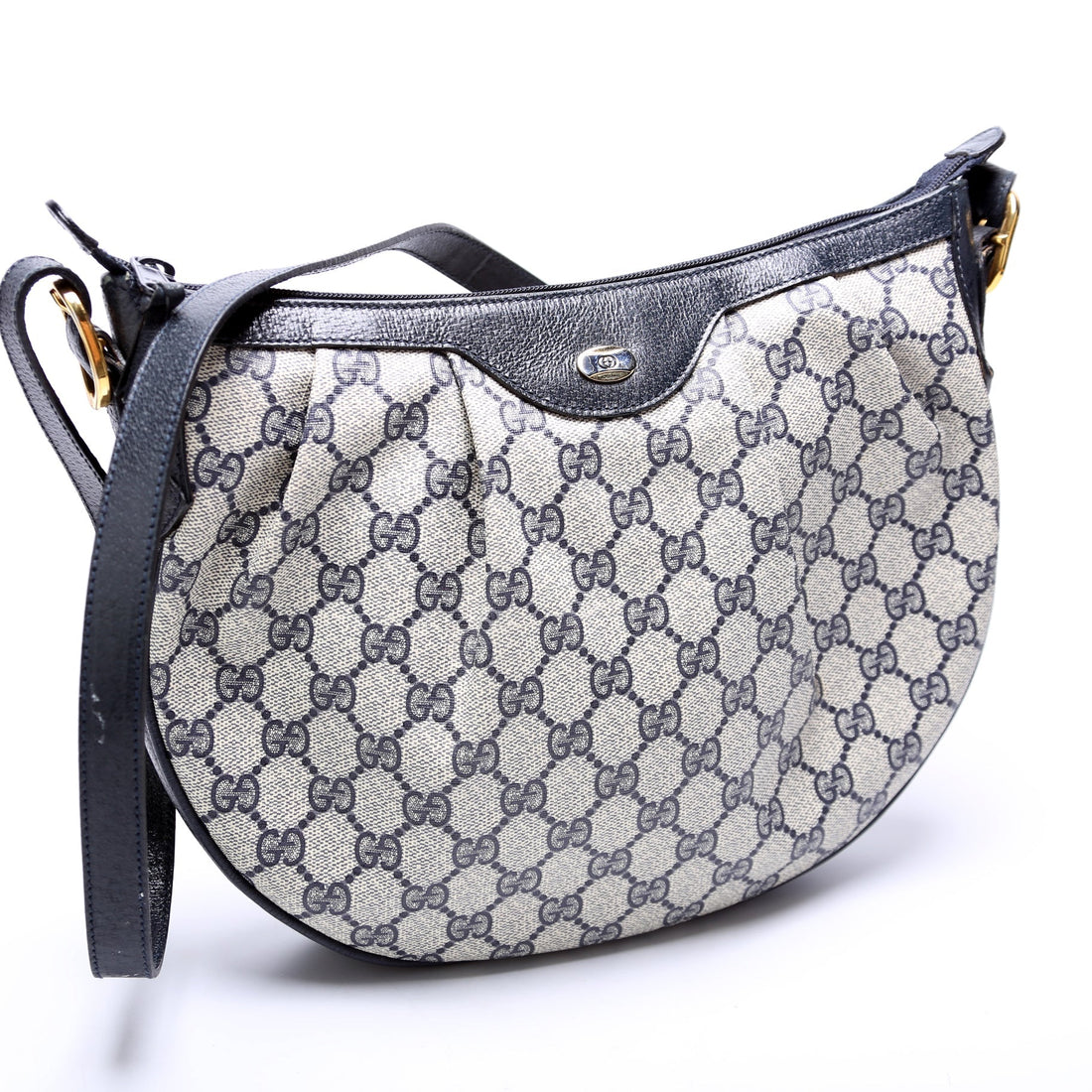 41.02.058 GG Supreme Pleated Shoulder Bag Vintage