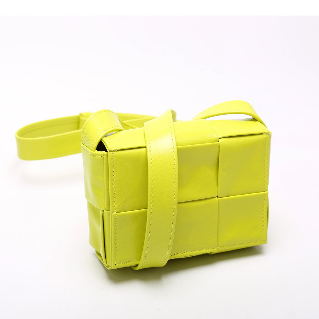 Maxi Intrecciato Extra Mini Cassette Crossbody