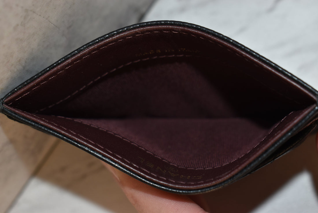 Coin Purse Designer By Chanel  Size: Small