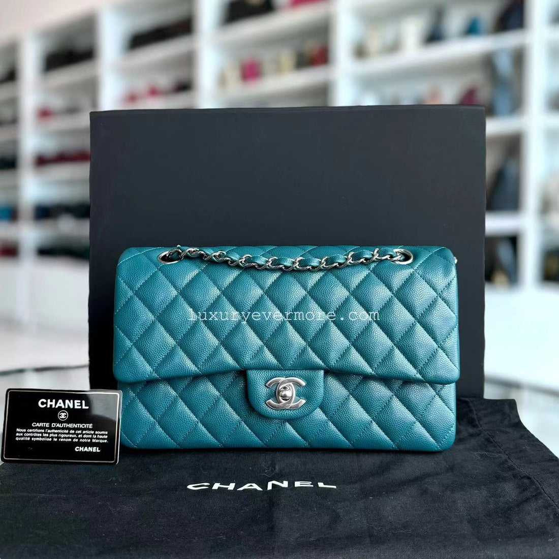 *Un* Chanel Classic Flap Medium - Caviar Quilted Calfskin Green Blue SHW No 26