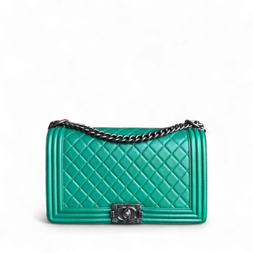 Chanel Boy New Medium - 28CM Quilted Lambskin Green Ruthenium Silver Hardware Series 23