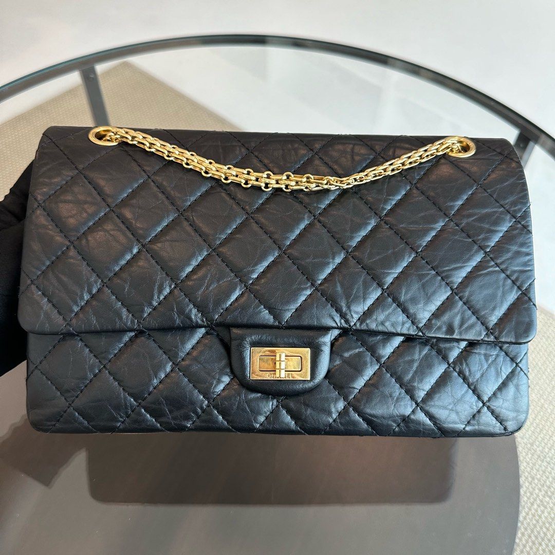 2.55 266 Medium 28CM Double Flap Quilted Aged Calfskin Black AGHW No 20