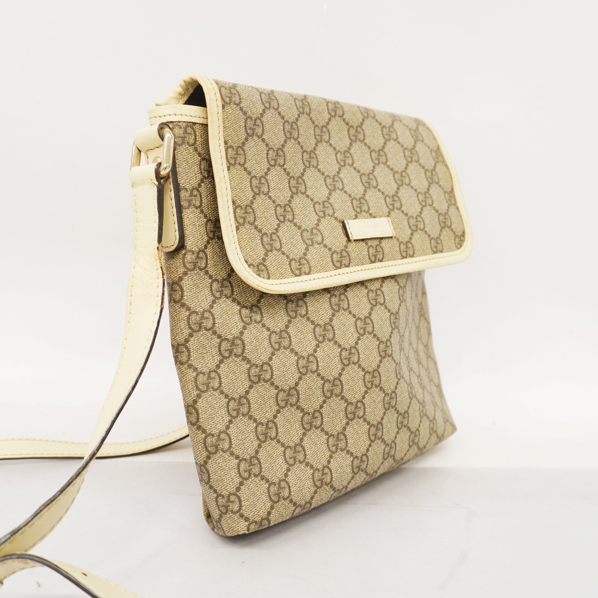 GUCCI  Shoulder Bag 223666 Women's GG Supreme Shoulder Bag Beige,Ivory