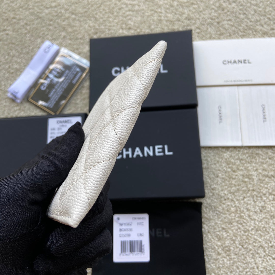 CHANEL card holder 11cm white caviar black hardware