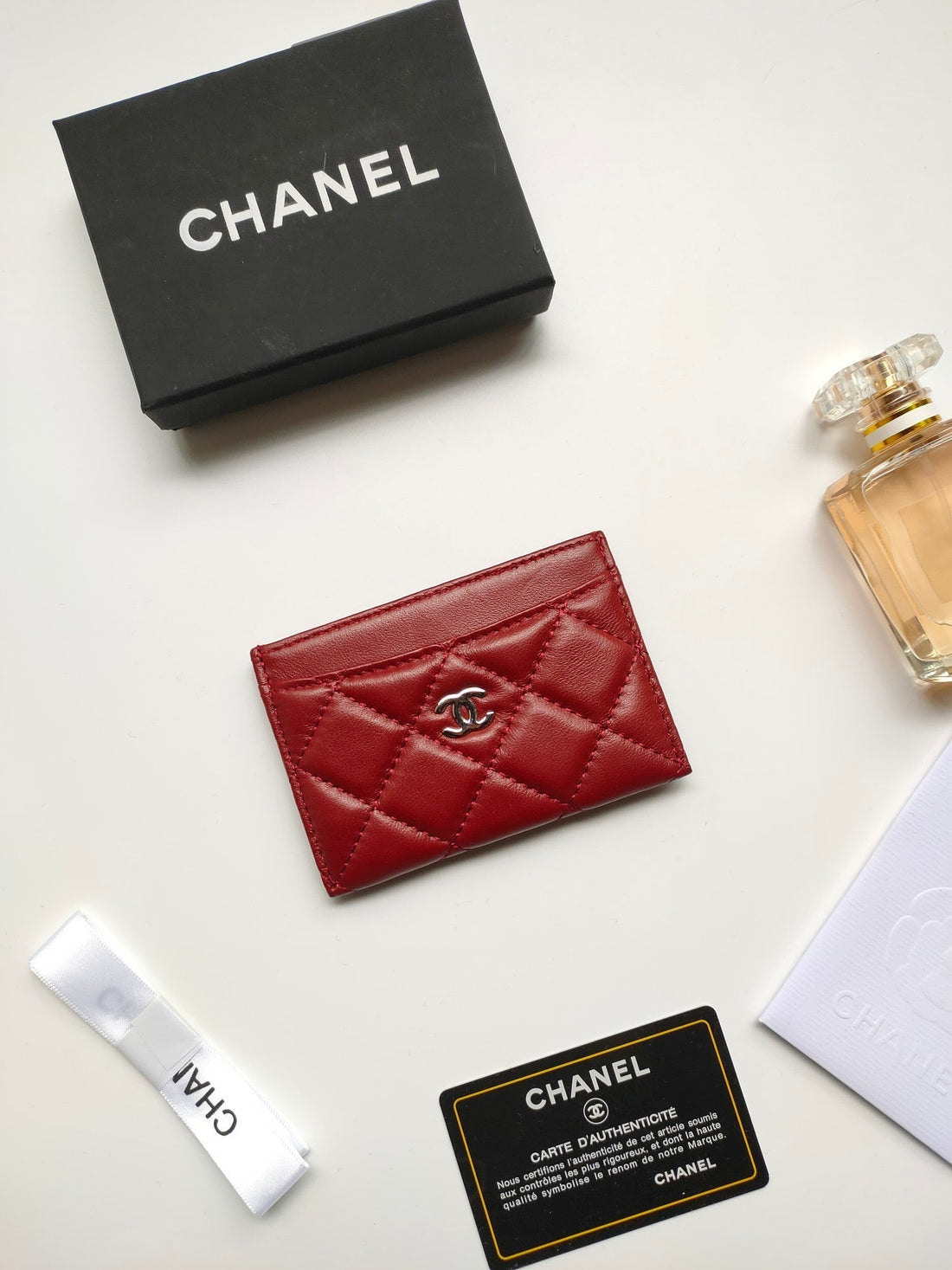 CHANEL CARD HOLDER 11.2 CRIMSON CALFSKIN GOLD ICON
