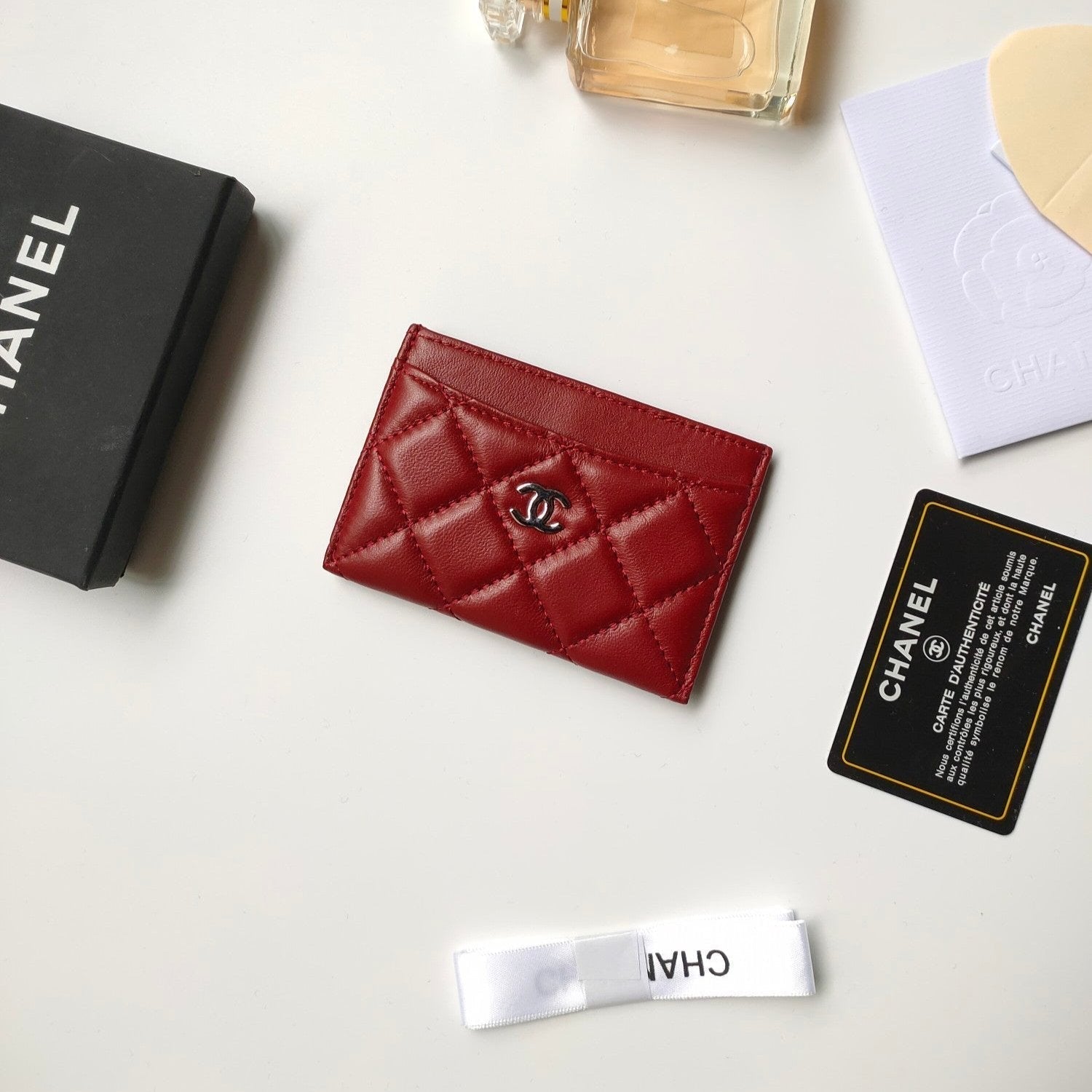 CHANEL CARD HOLDER 11.2 CRIMSON CALFSKIN GOLD ICON