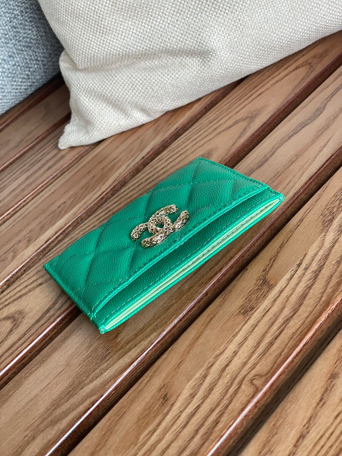 CHANEL card holder 10cm dark green caviar
