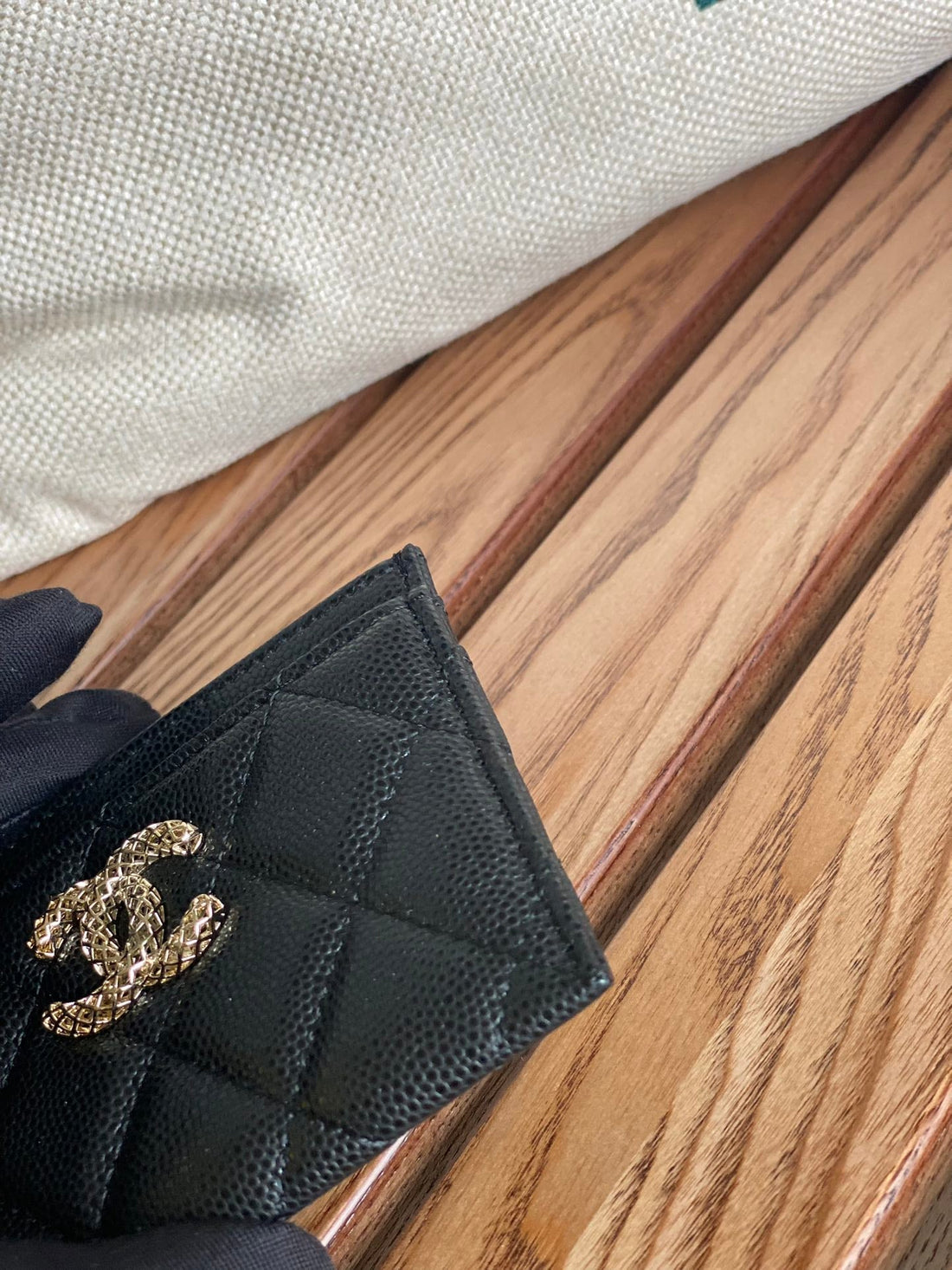 CHANEL card holder 10cm black caviar