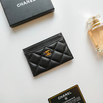 CHANEL CARD HOLDER 11.2 BLACK CALFSKIN GOLD ICON