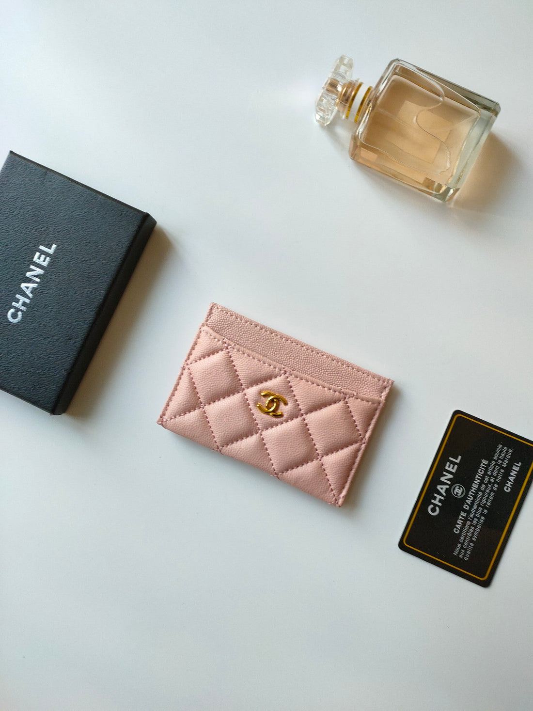 CHANEL CARD HOLDER 11.2 PALE PINK GRAINED CALFSKIN GOLD ICON