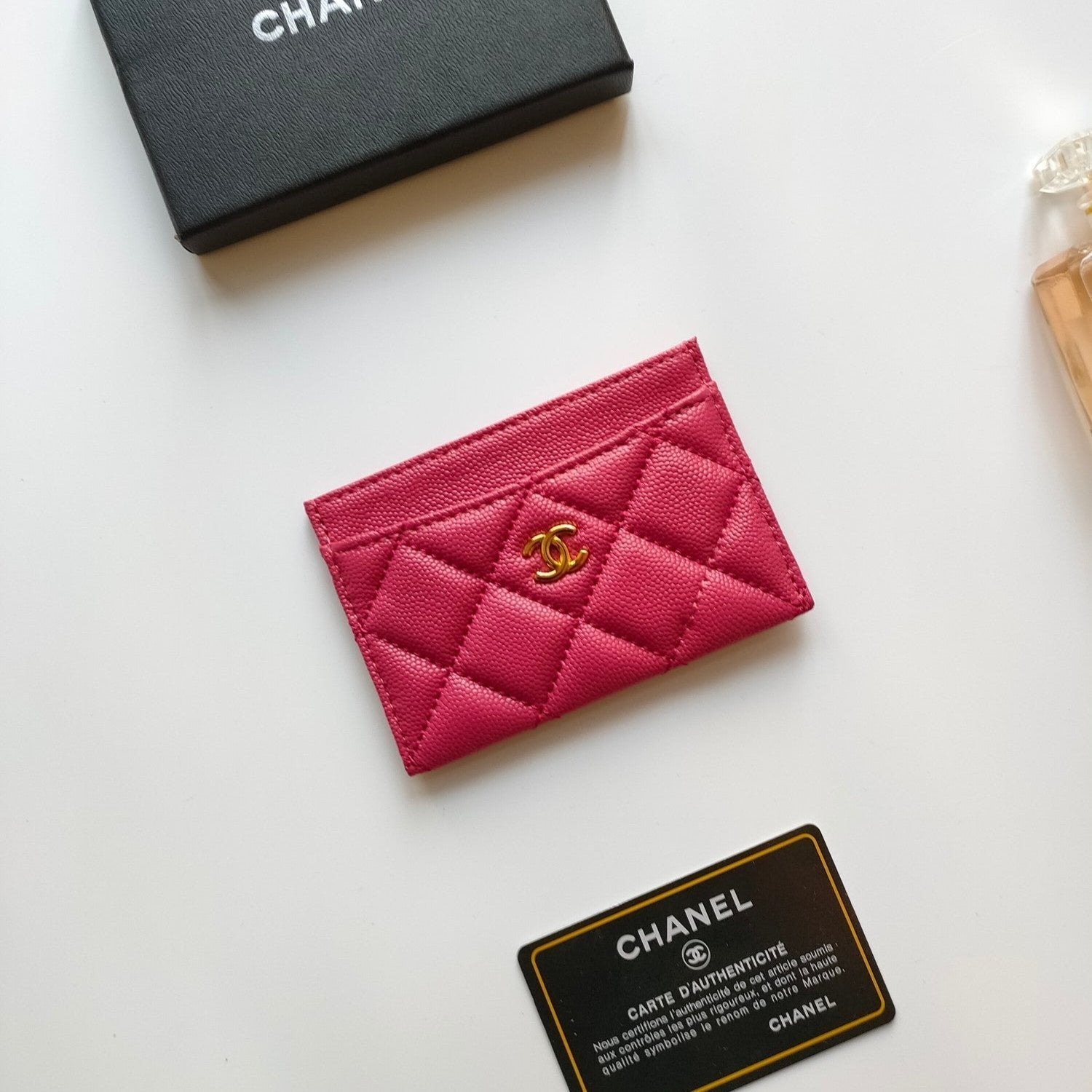CHANEL CARD HOLDER 11.2 RED PINK GRAINED CALFSKIN GOLD ICON