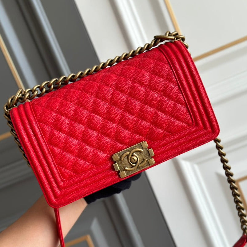 CHANEL boy medium 25 red quilted caviar antique ghw