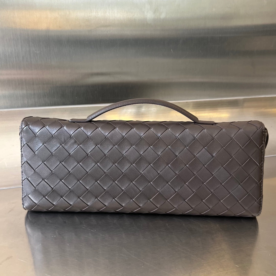 Bottega Veneta BV Long Clutch Andiamo With Handle 31cm Chocolate Calfskin Ghw