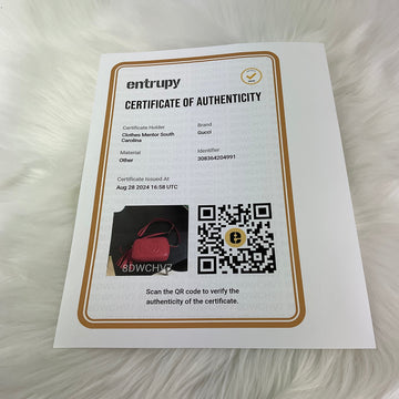 Crossbody Designer By Gucci, Size: Medium