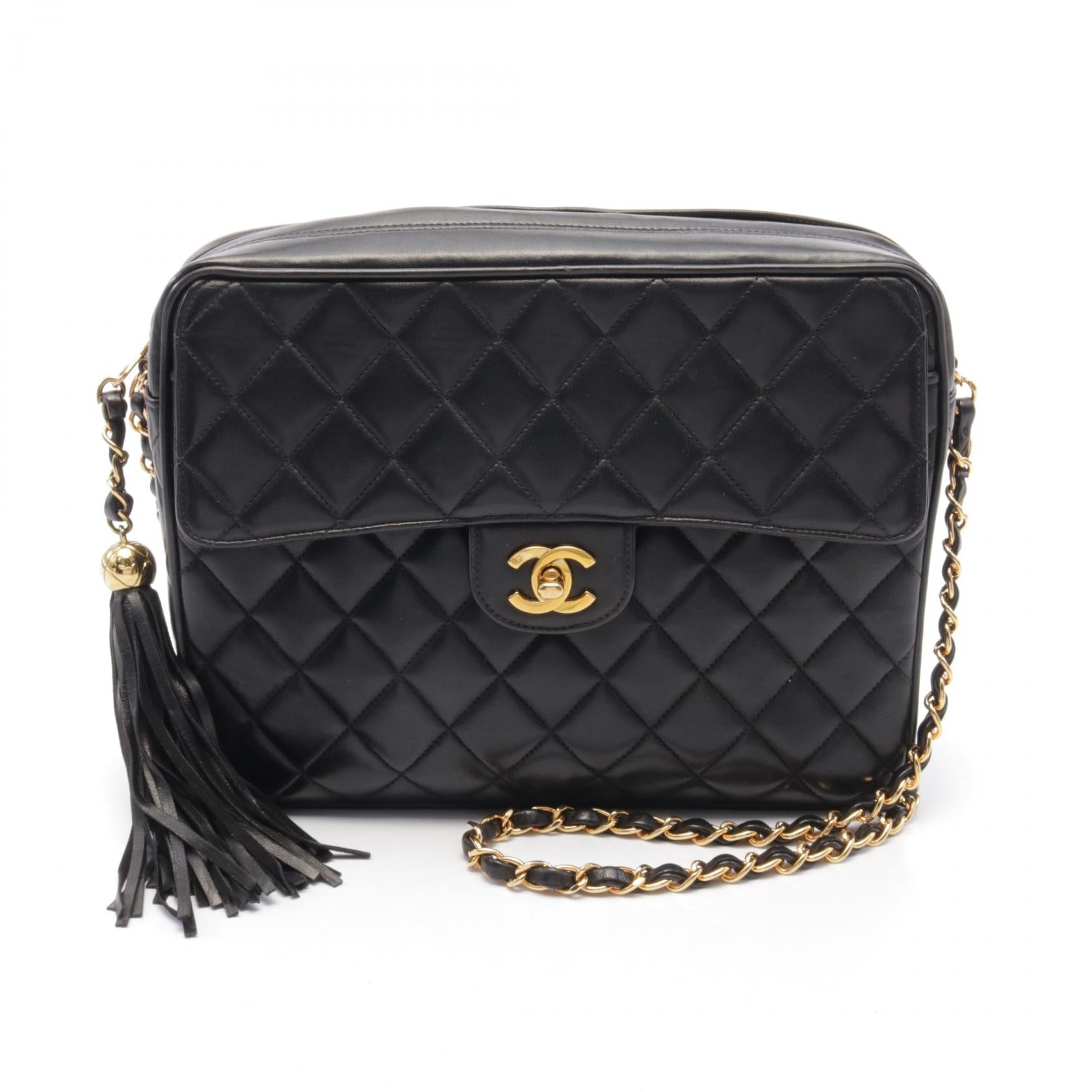 Chanel Matelasse Lambskin Shoulder Bag Black