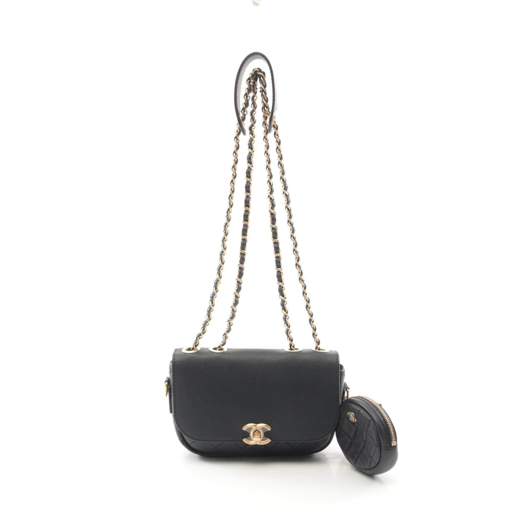 Chanel Matelasse Leather Shoulder Bag