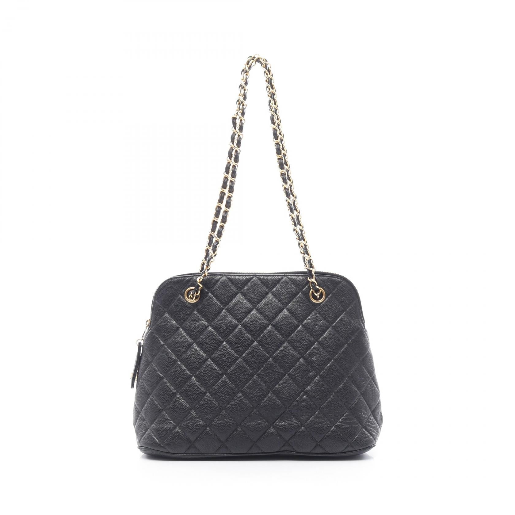 Chanel Matelasse Calf Shoulder Bag