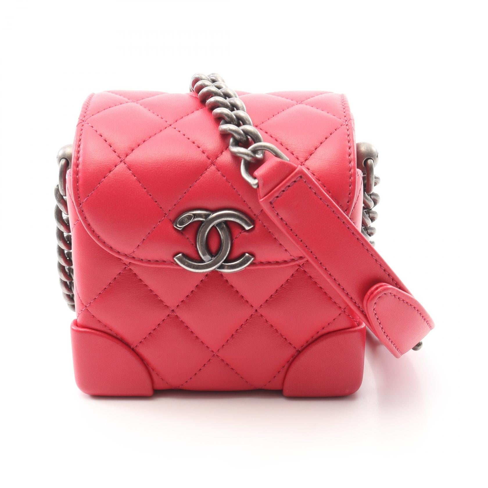 Chanel Matelassé Lambskin Shoulder Bag