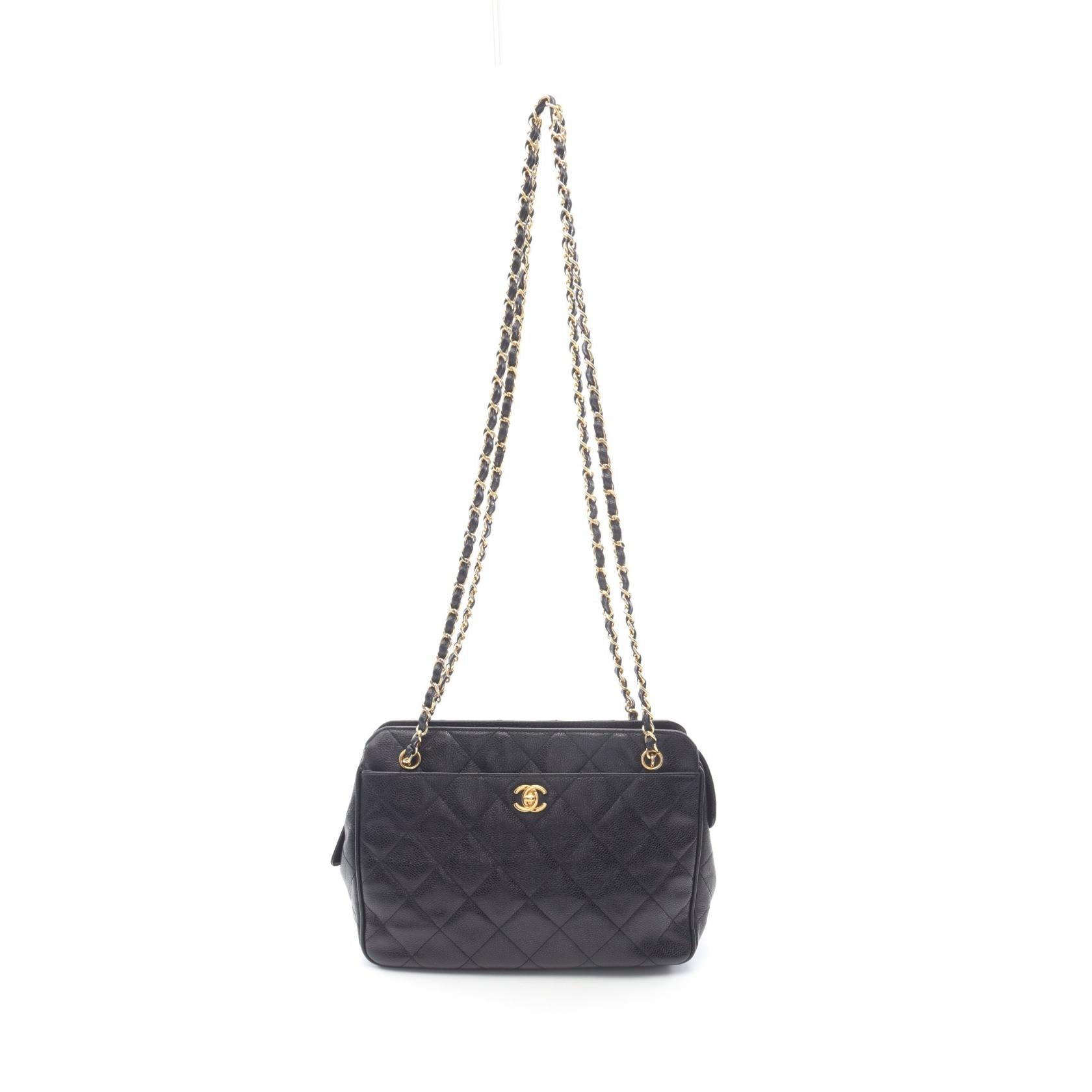 Chanel Matelasse Calf Shoulder Bag