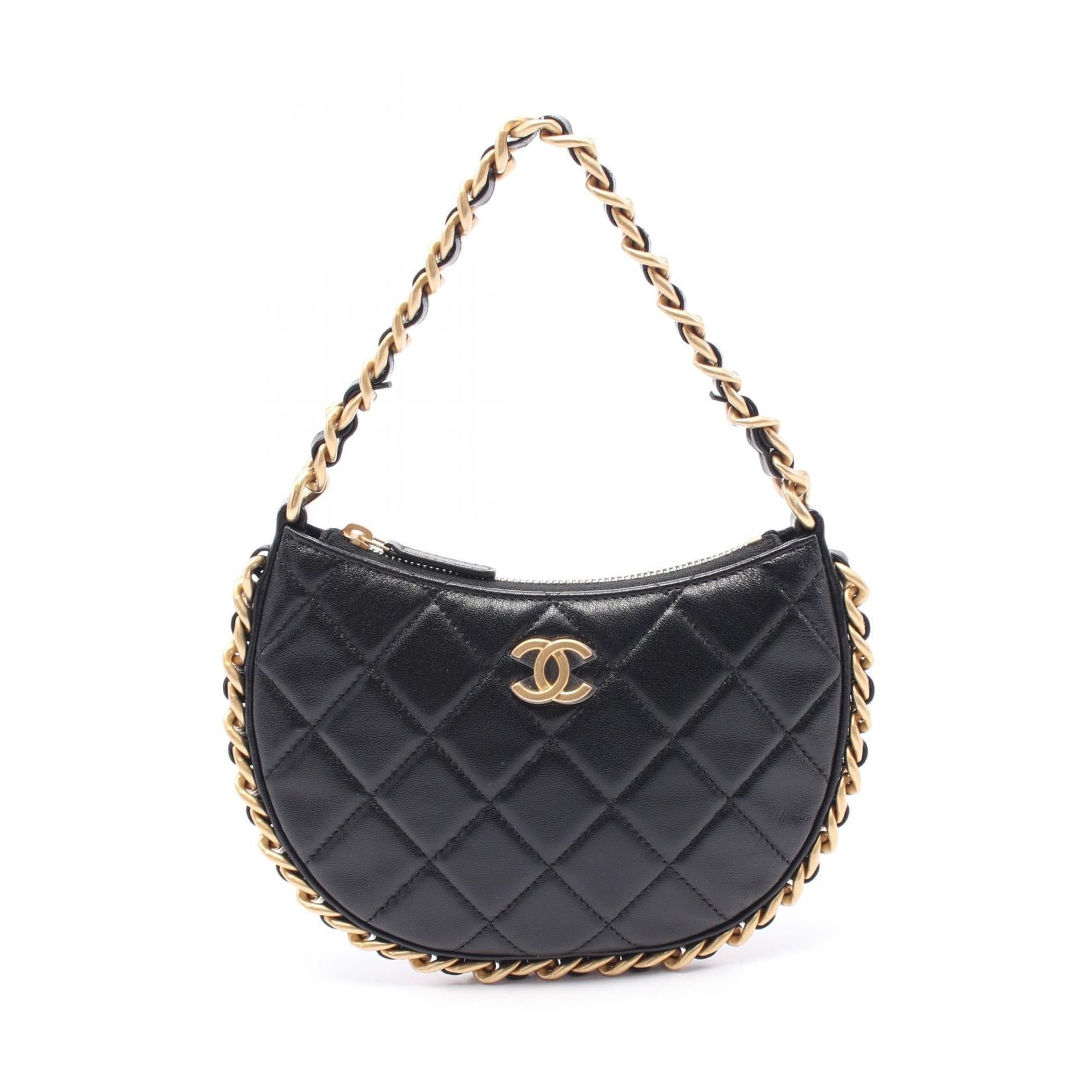 Chanel Matelasse Leather Shoulder Bag