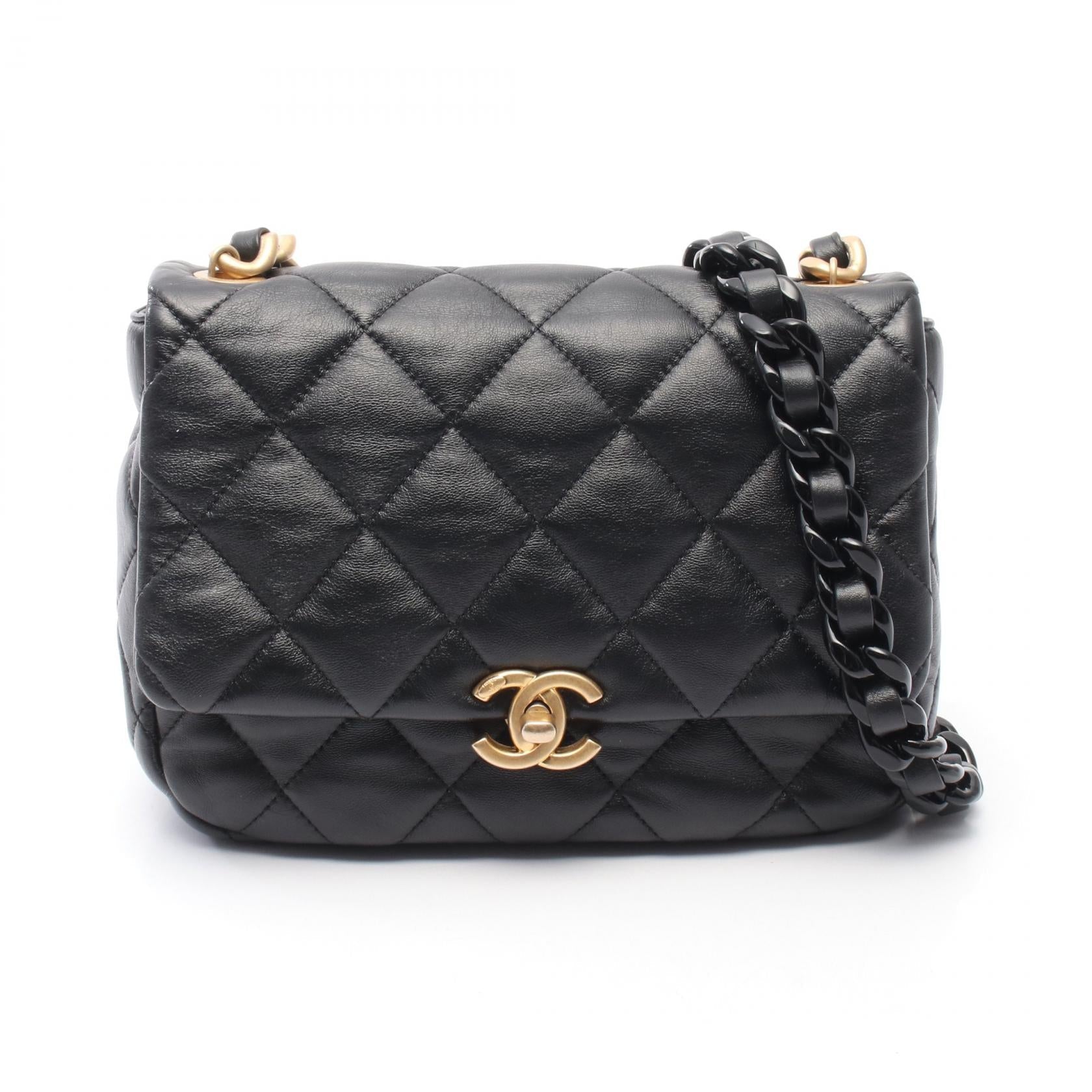 Chanel Matelasse Leather Shoulder Bag