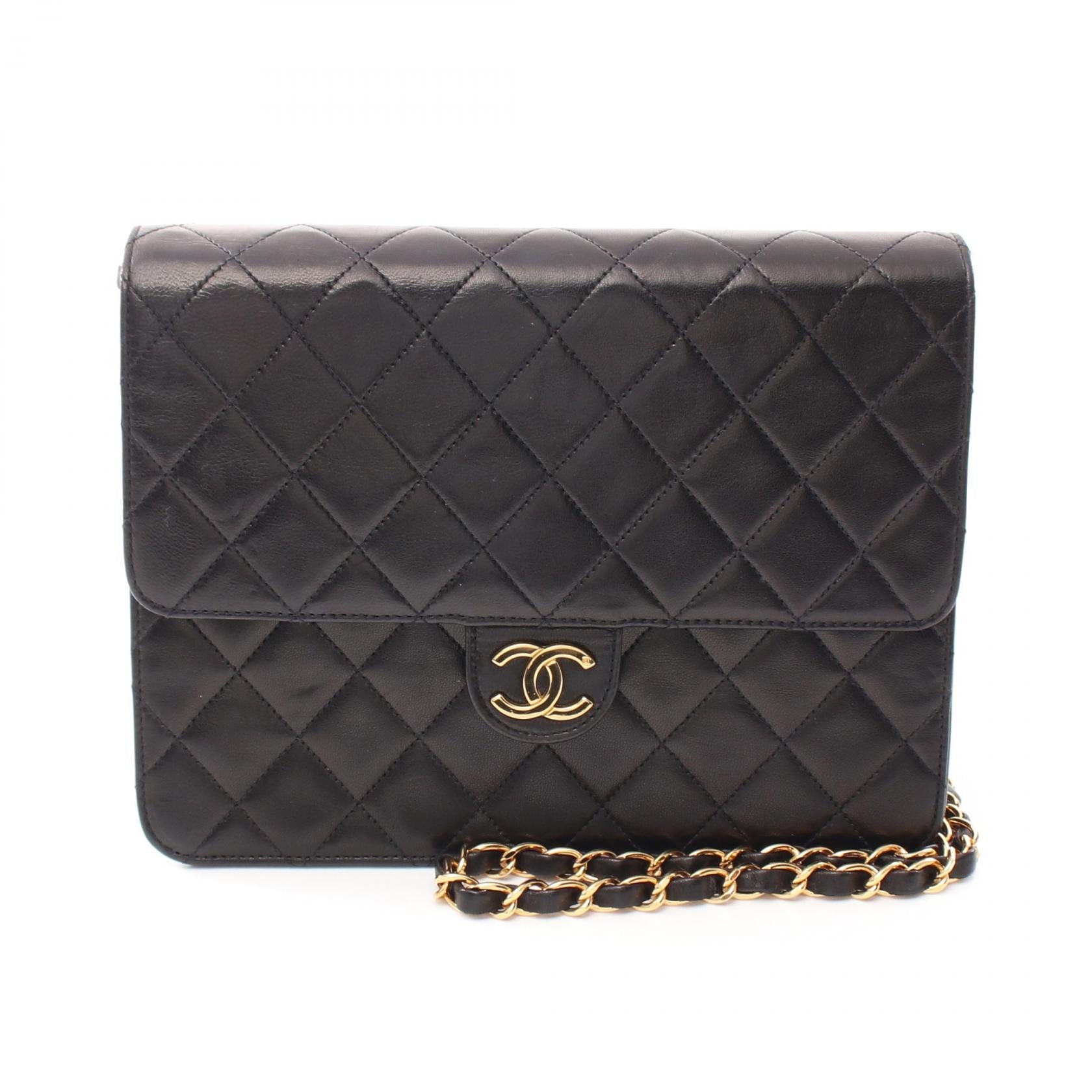 Chanel Matelasse Lambskin Shoulder Bag Black
